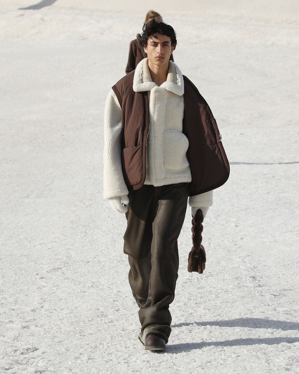 Look 38