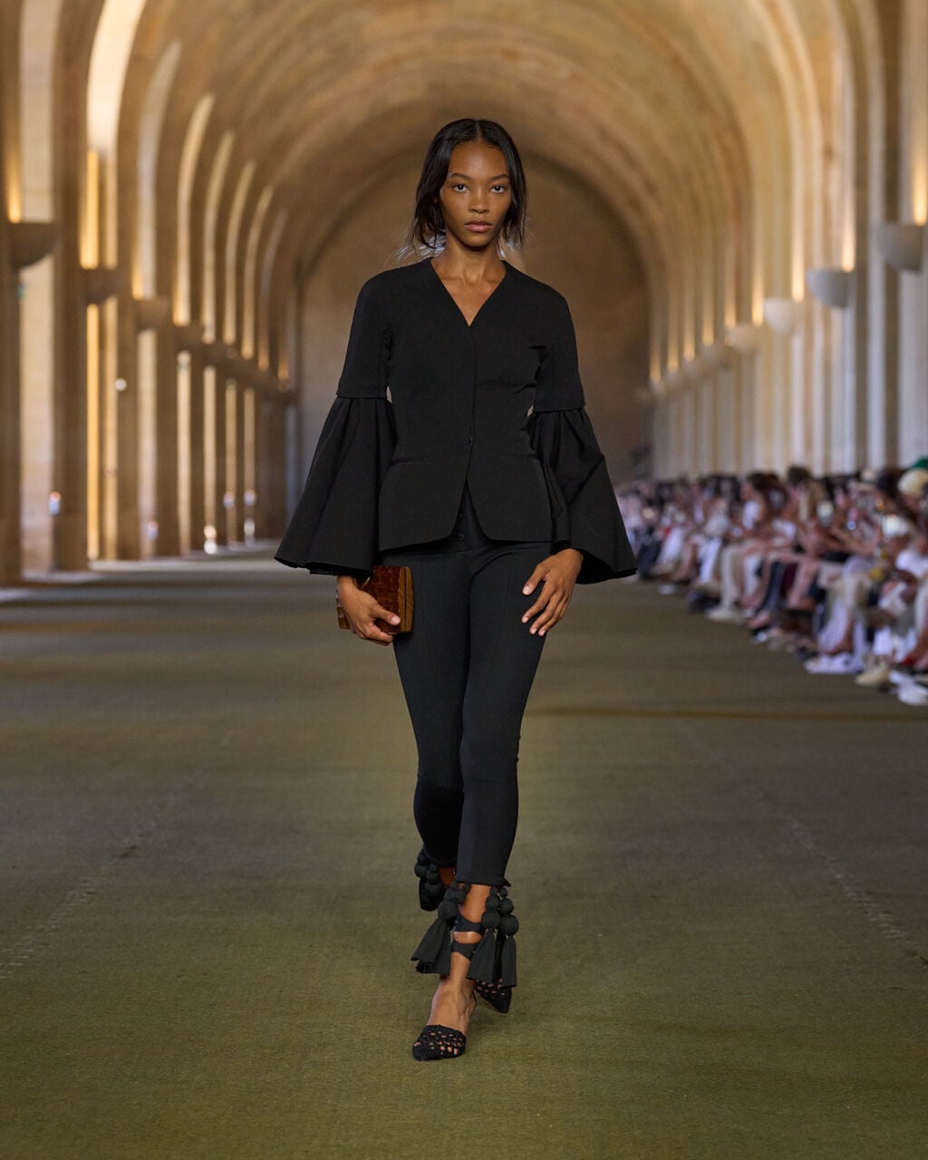 Look 11