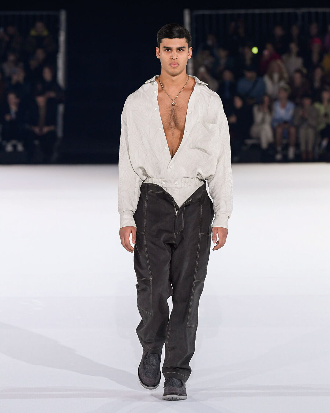 Look 4