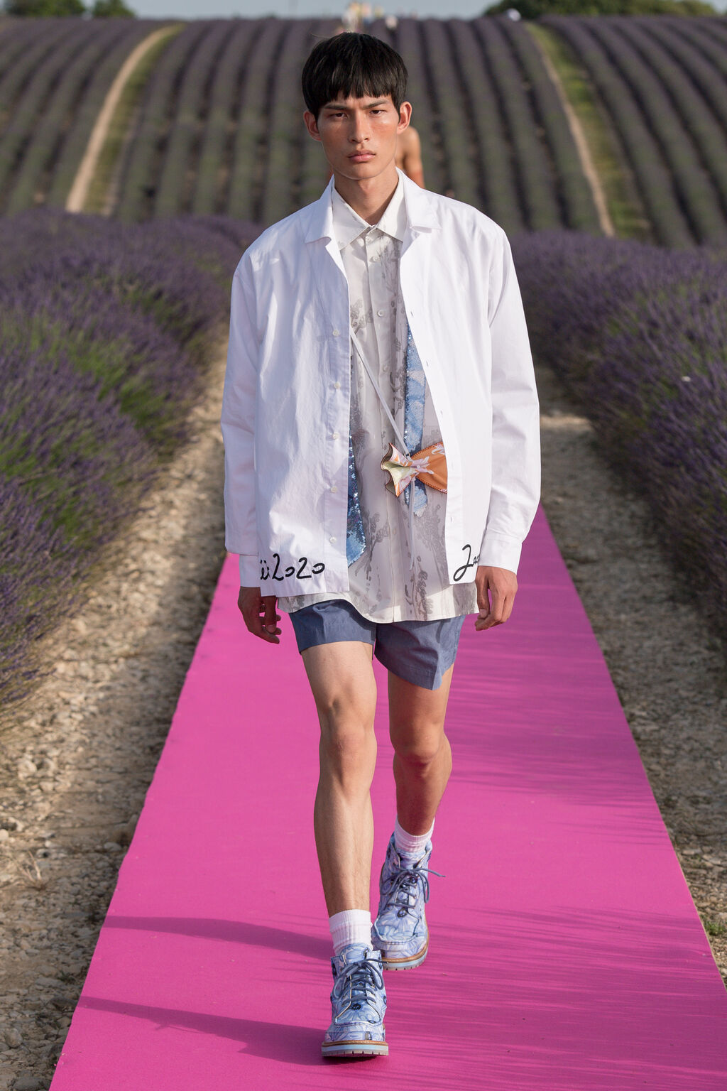 Look 30