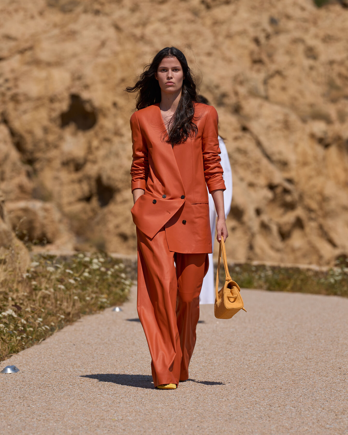 Look-11