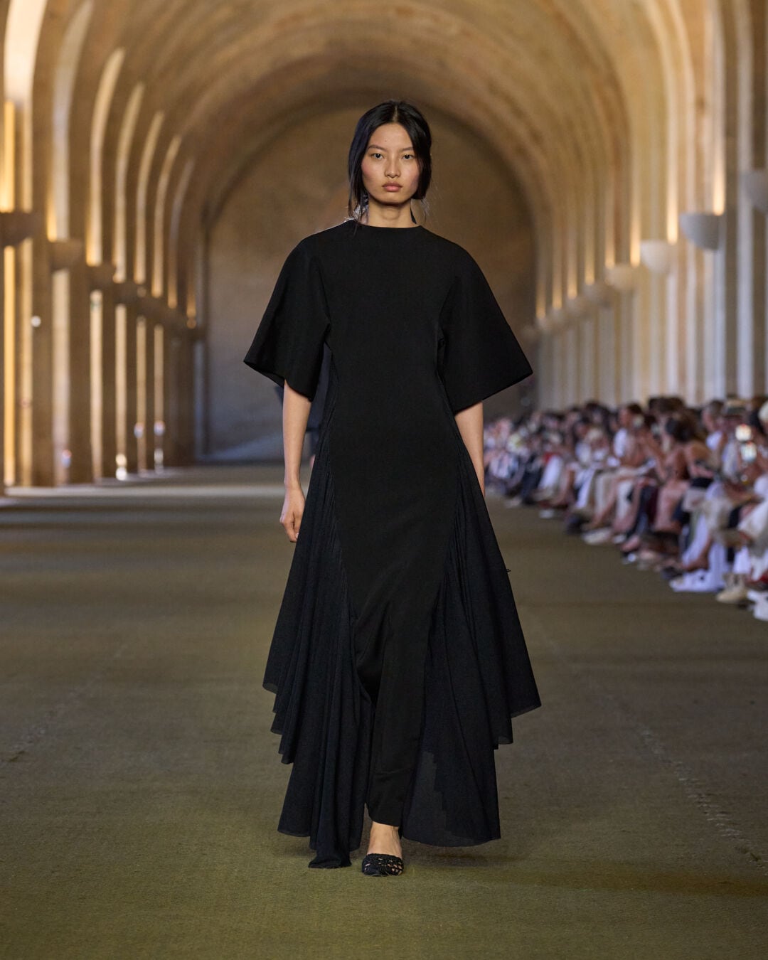 Look 12
