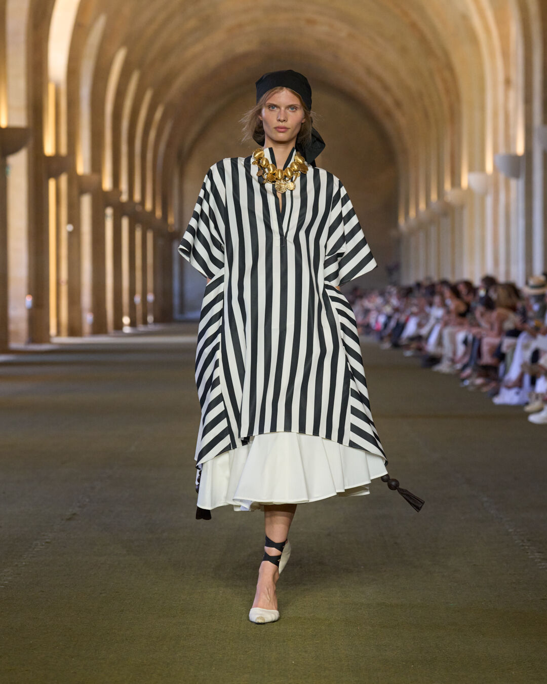 Look 3
