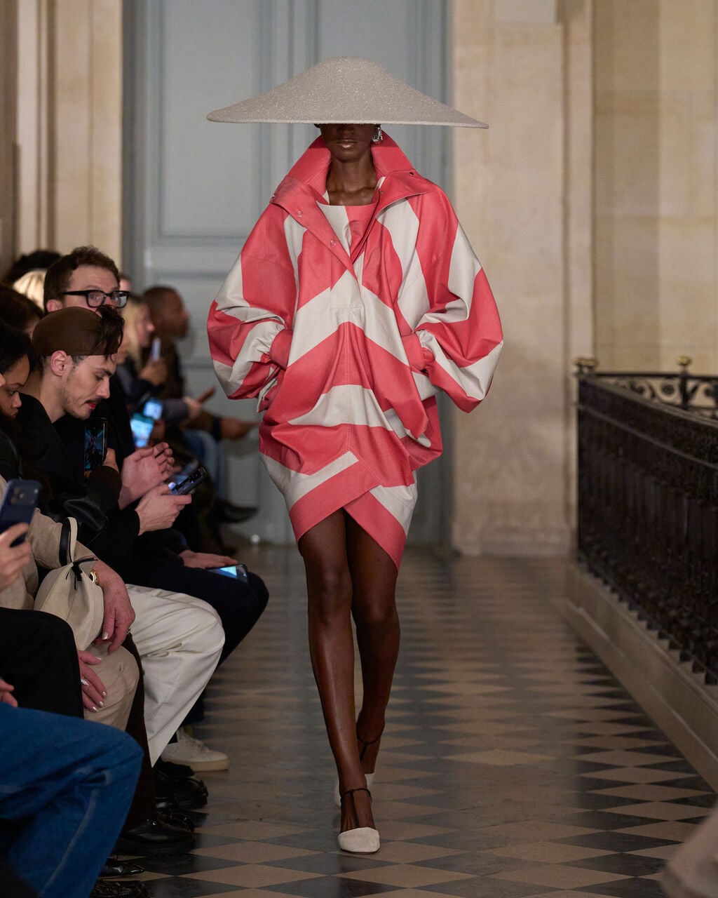 Look 14