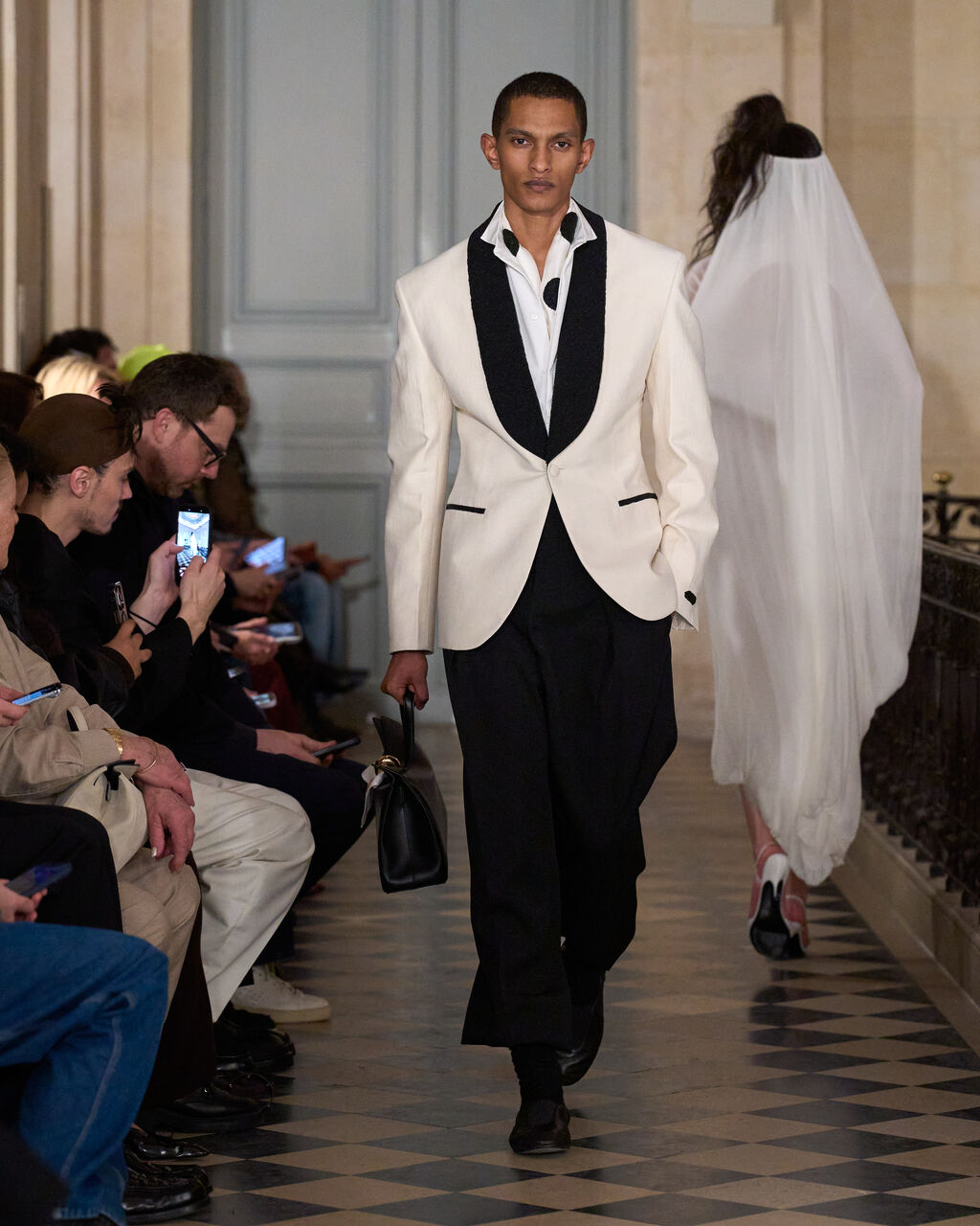 Look 65