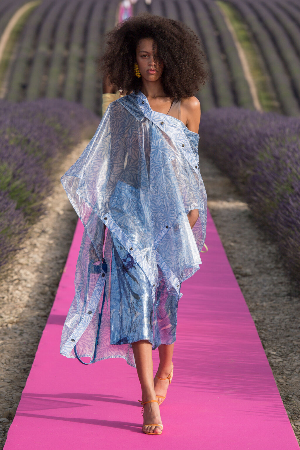 Look 8