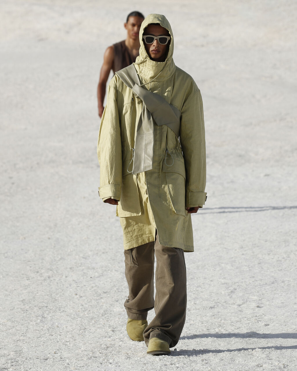 Look 32