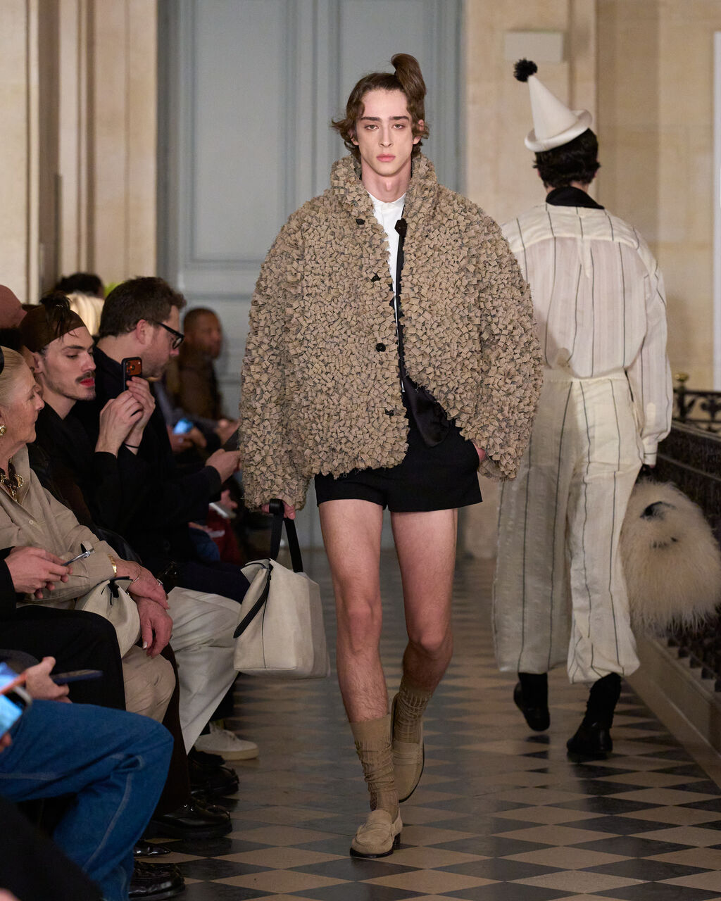 Look 50