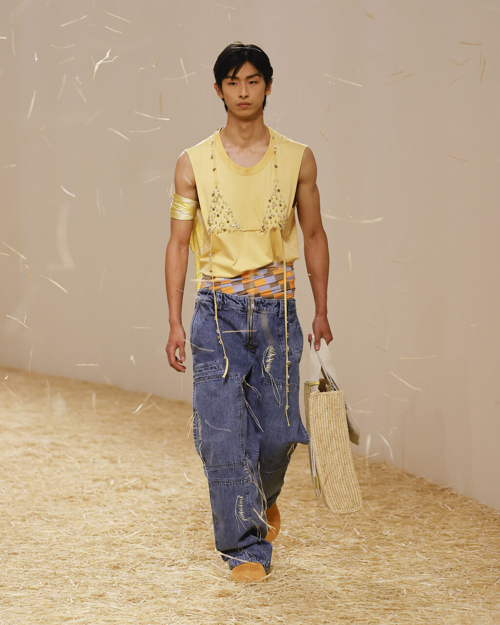 Look 32
