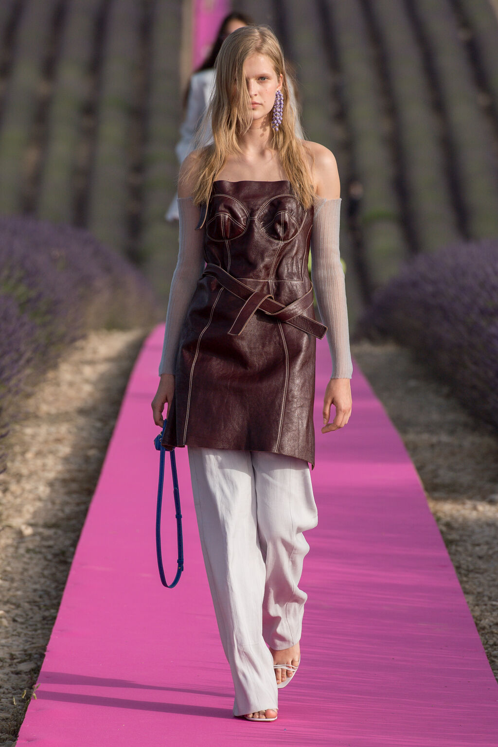 Look 17