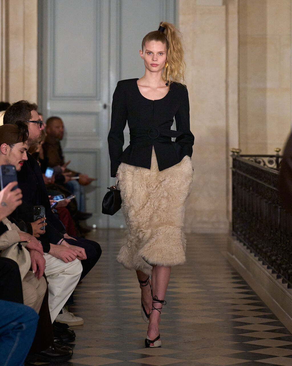 Look 39
