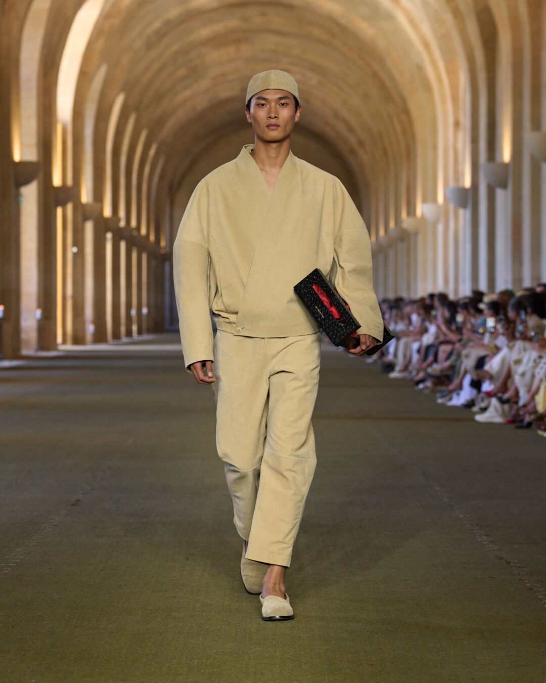 Look 33