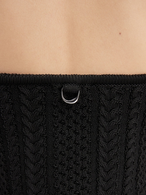 The Bela top