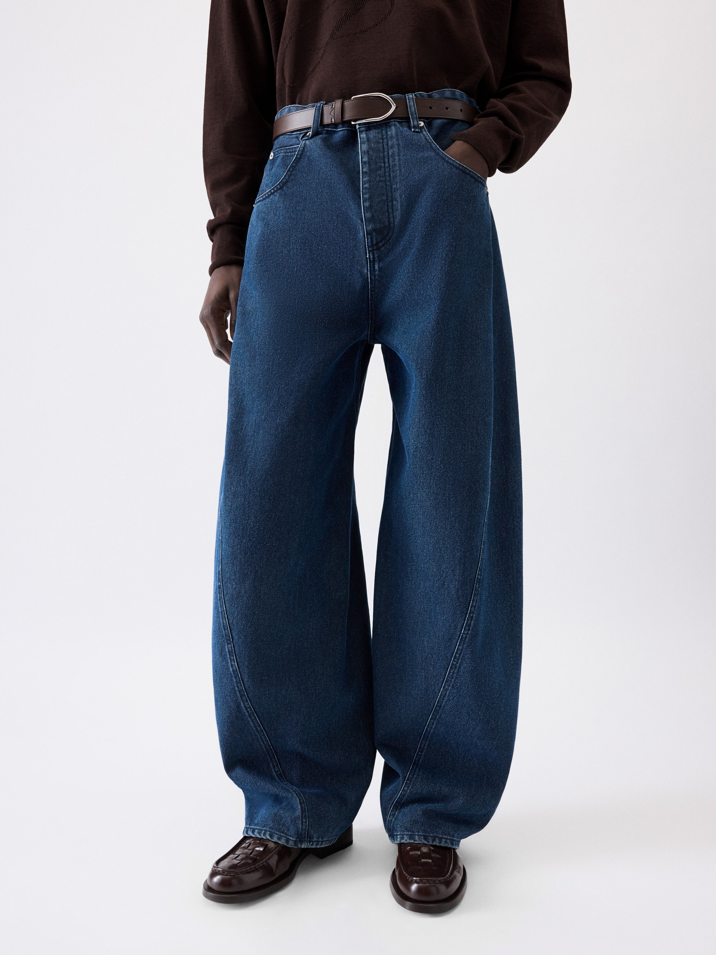 The Espiral de-Nîmes denim pants by JACQUEMUS | Official website