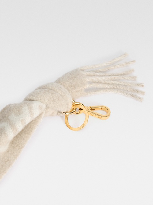 The &Eacute;charpe keychain