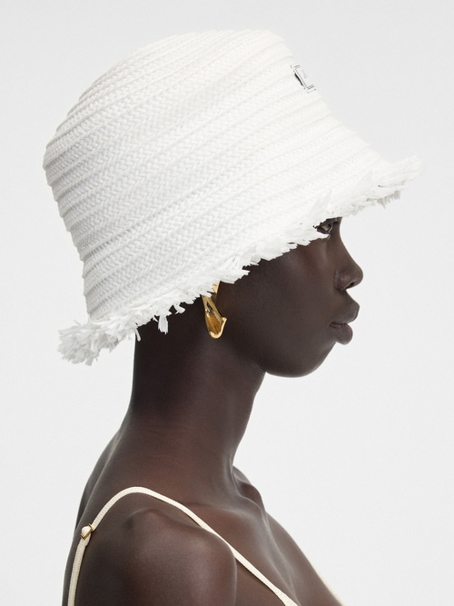 The Bacino bucket hat