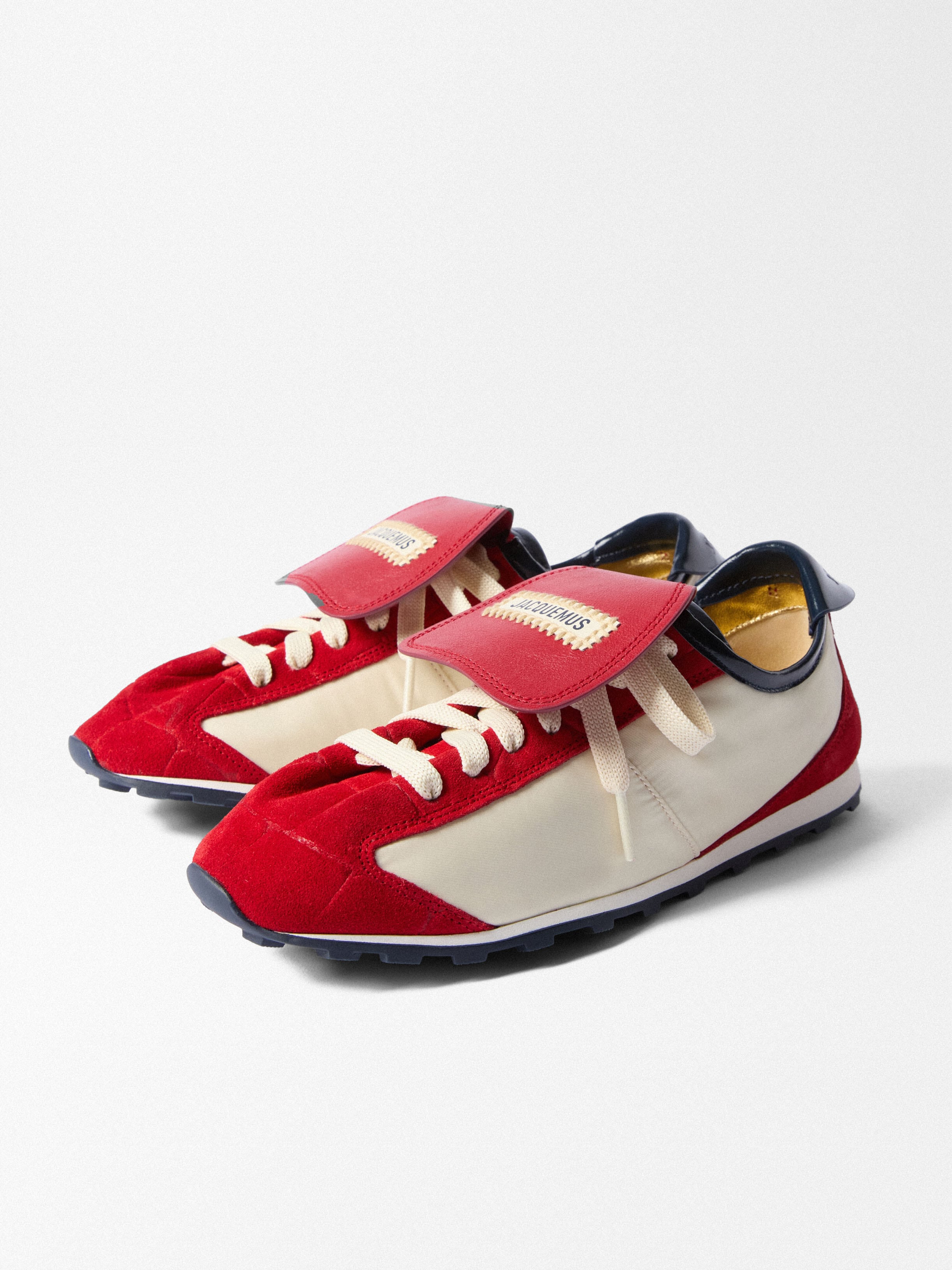 LES TENNIS