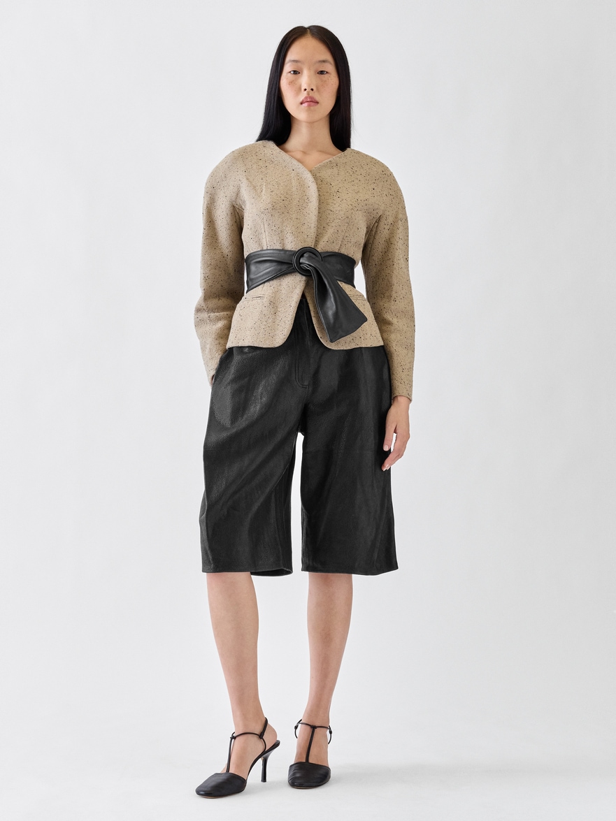 LE SHORT CUBISTO CUIR