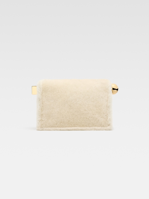 Die Rond Carr&eacute; Clutch