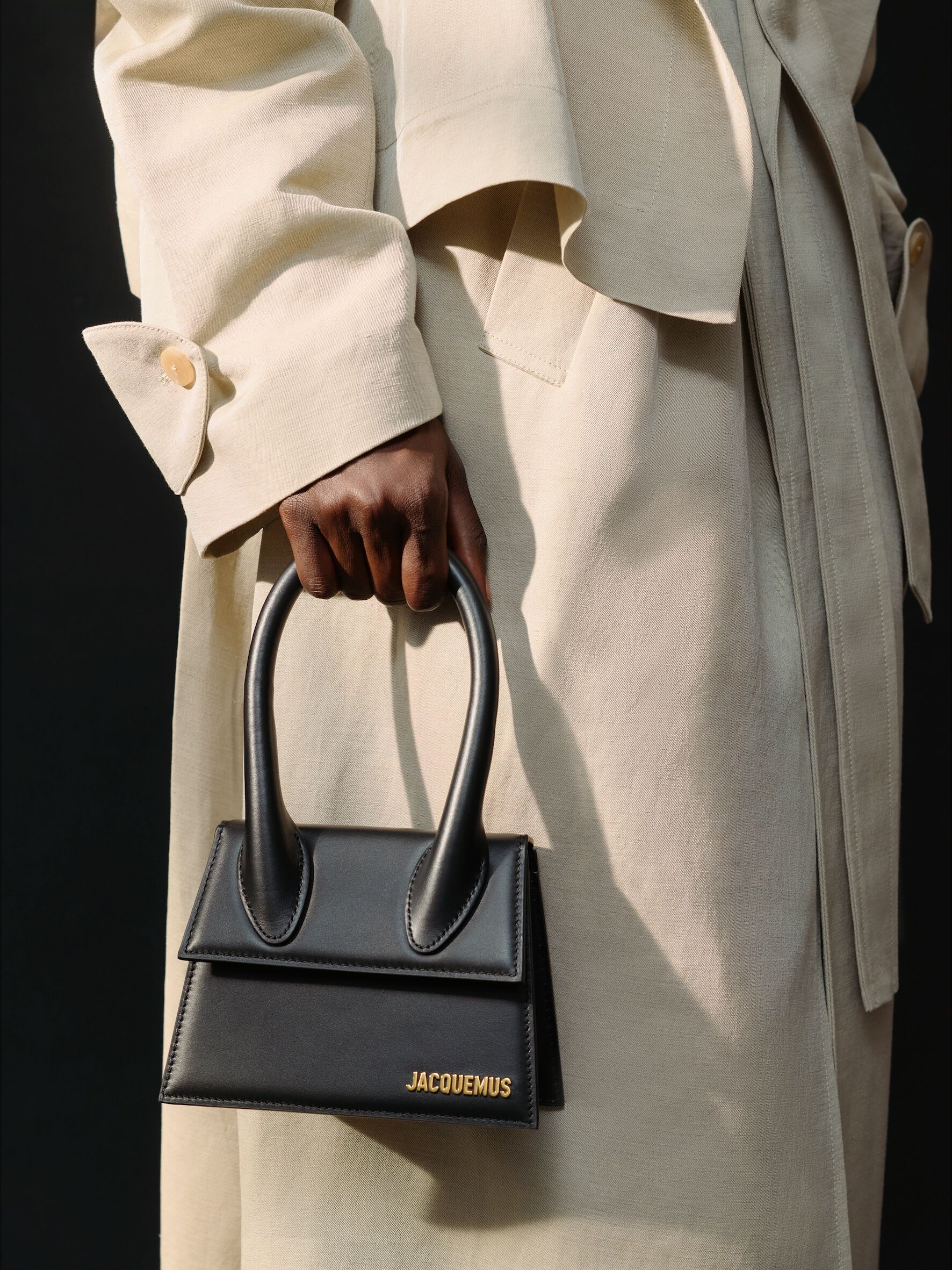 The medium Chiquito by JACQUEMUS | Official website