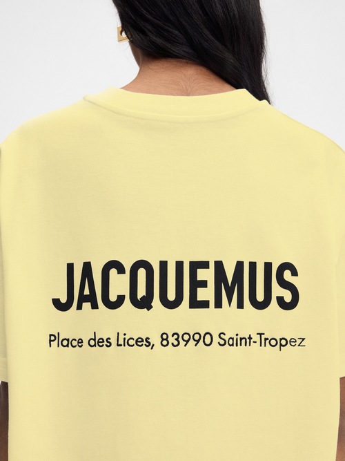 Das Saint Tropez Place des Lices T-Shirt mit Adresse