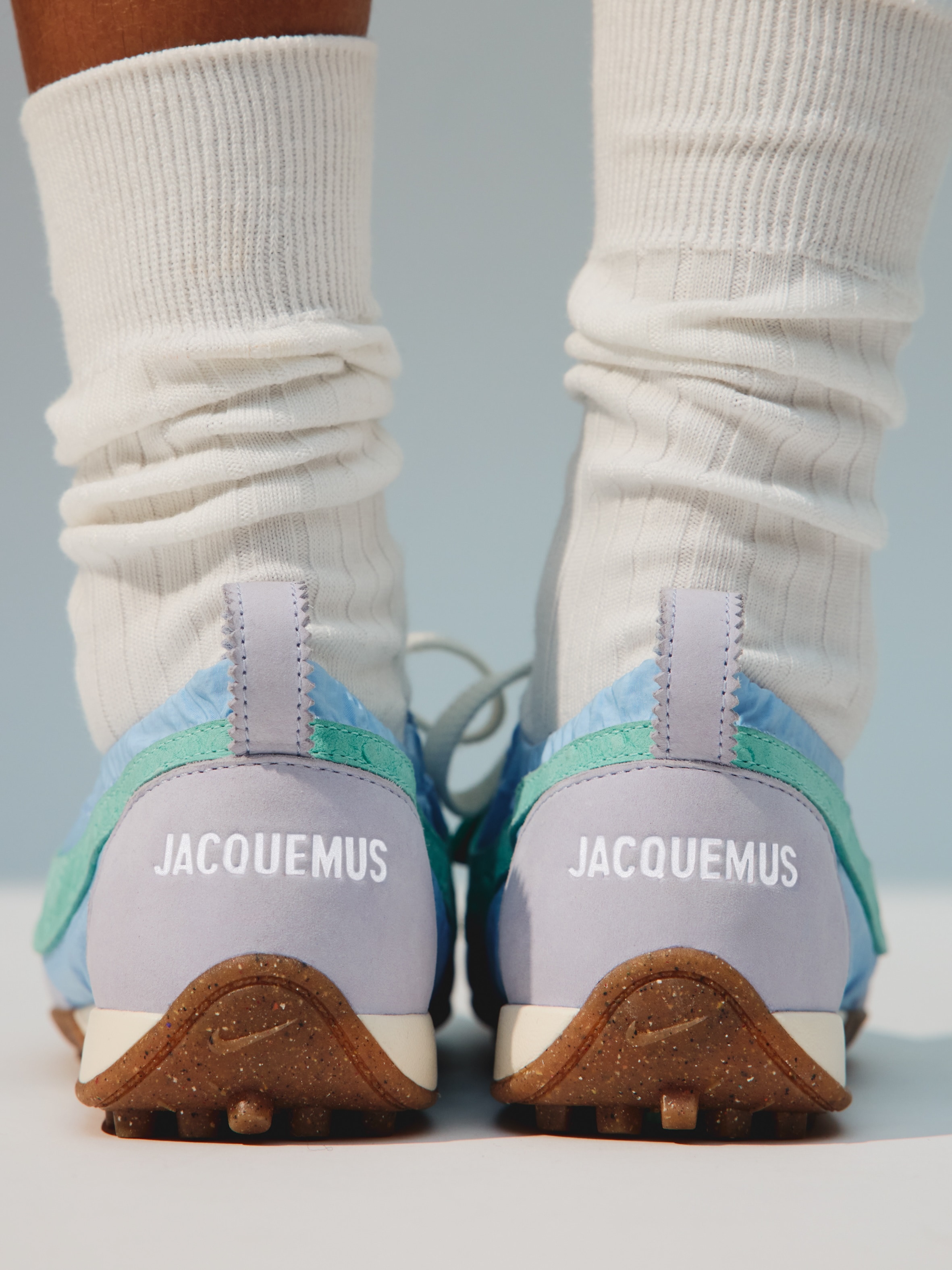 MOON SHOE JACQUEMUS NIKE.
