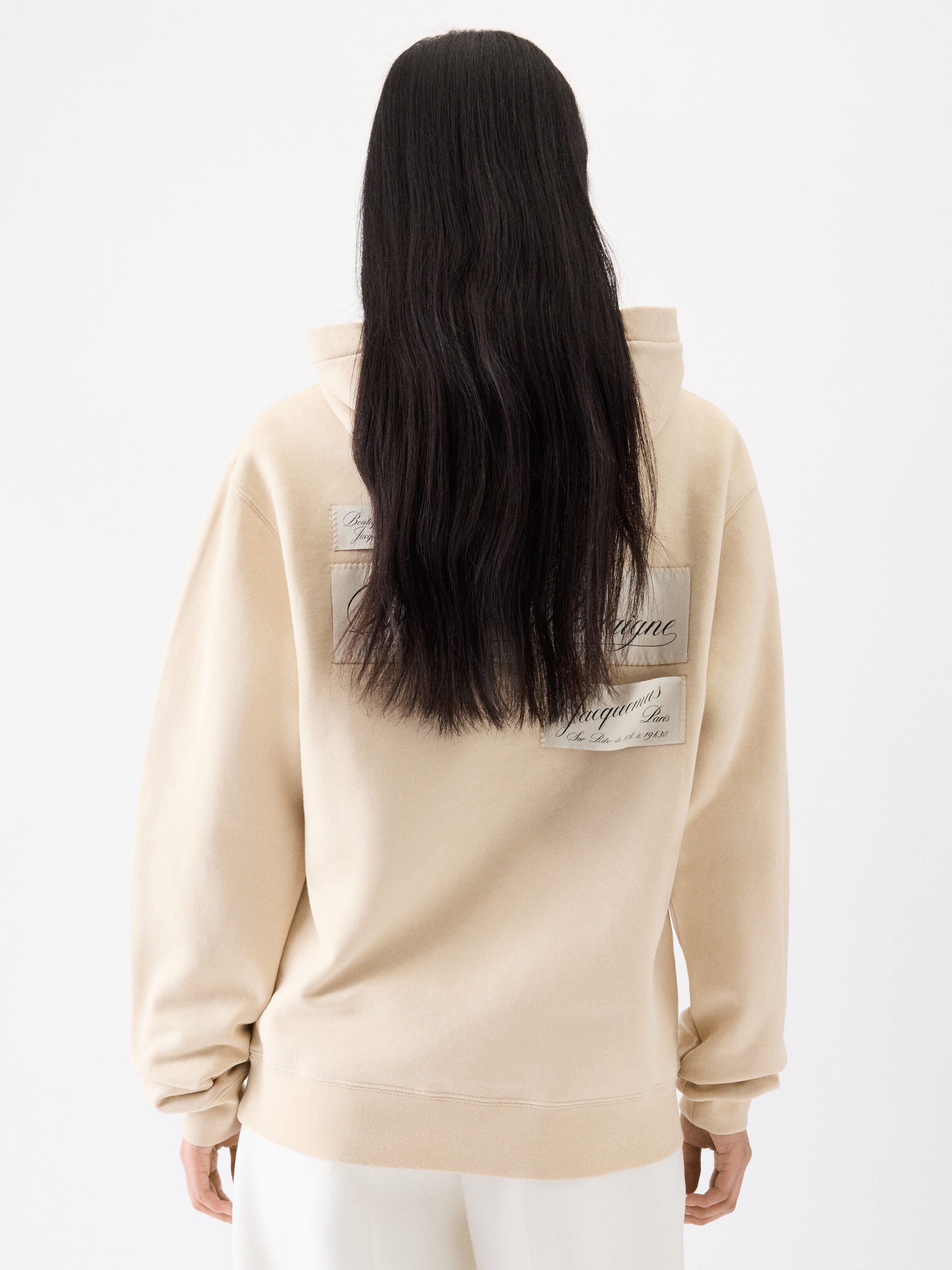 The Montaigne hoodie by JACQUEMUS | Official website