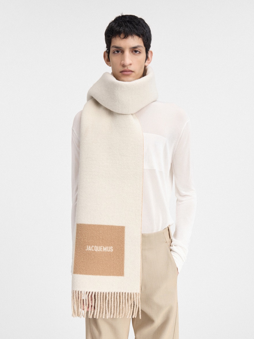 The Rond Carré scarf - LA CASA | JACQUEMUS Official Website