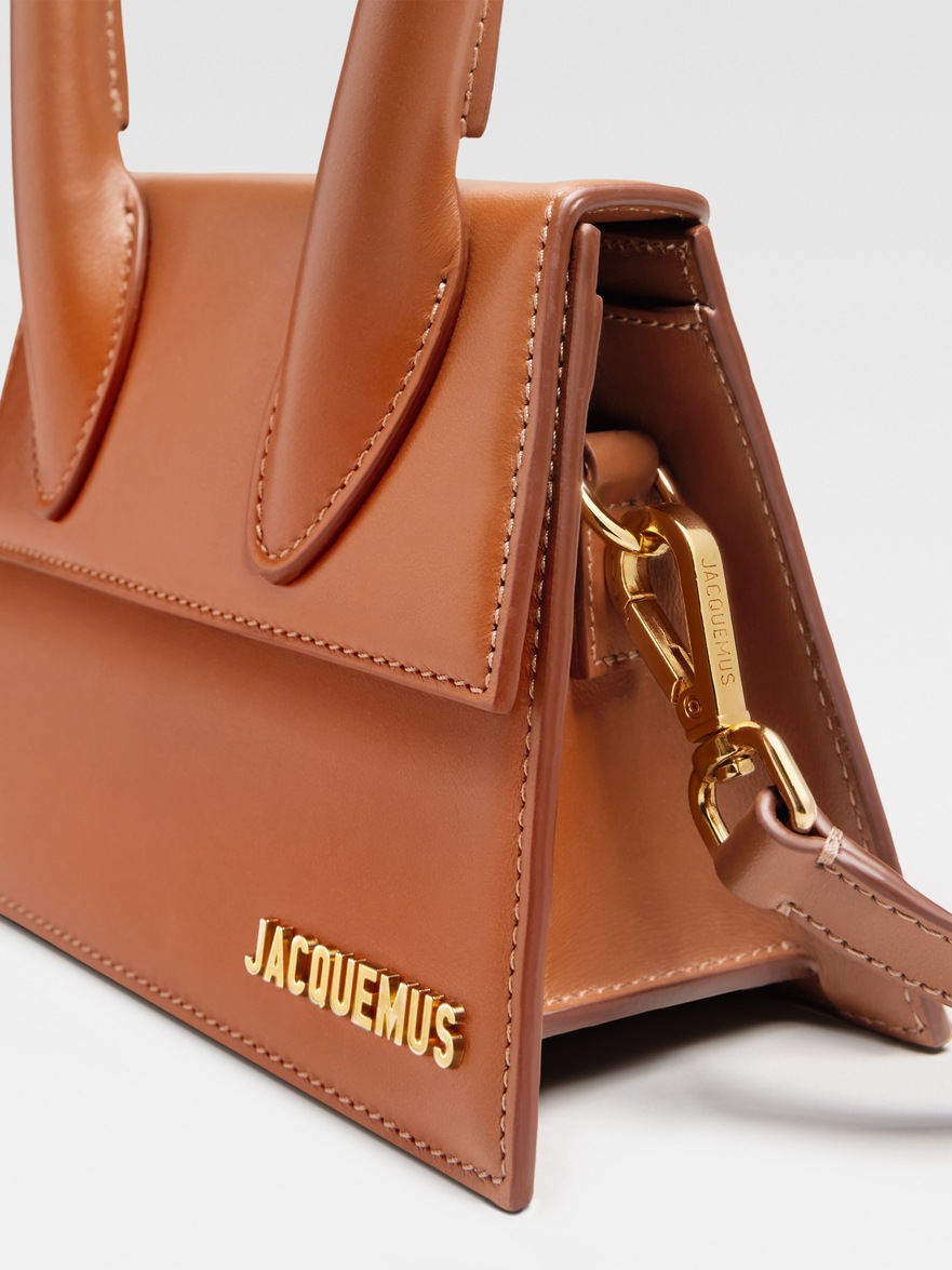 brown jacquemus bag