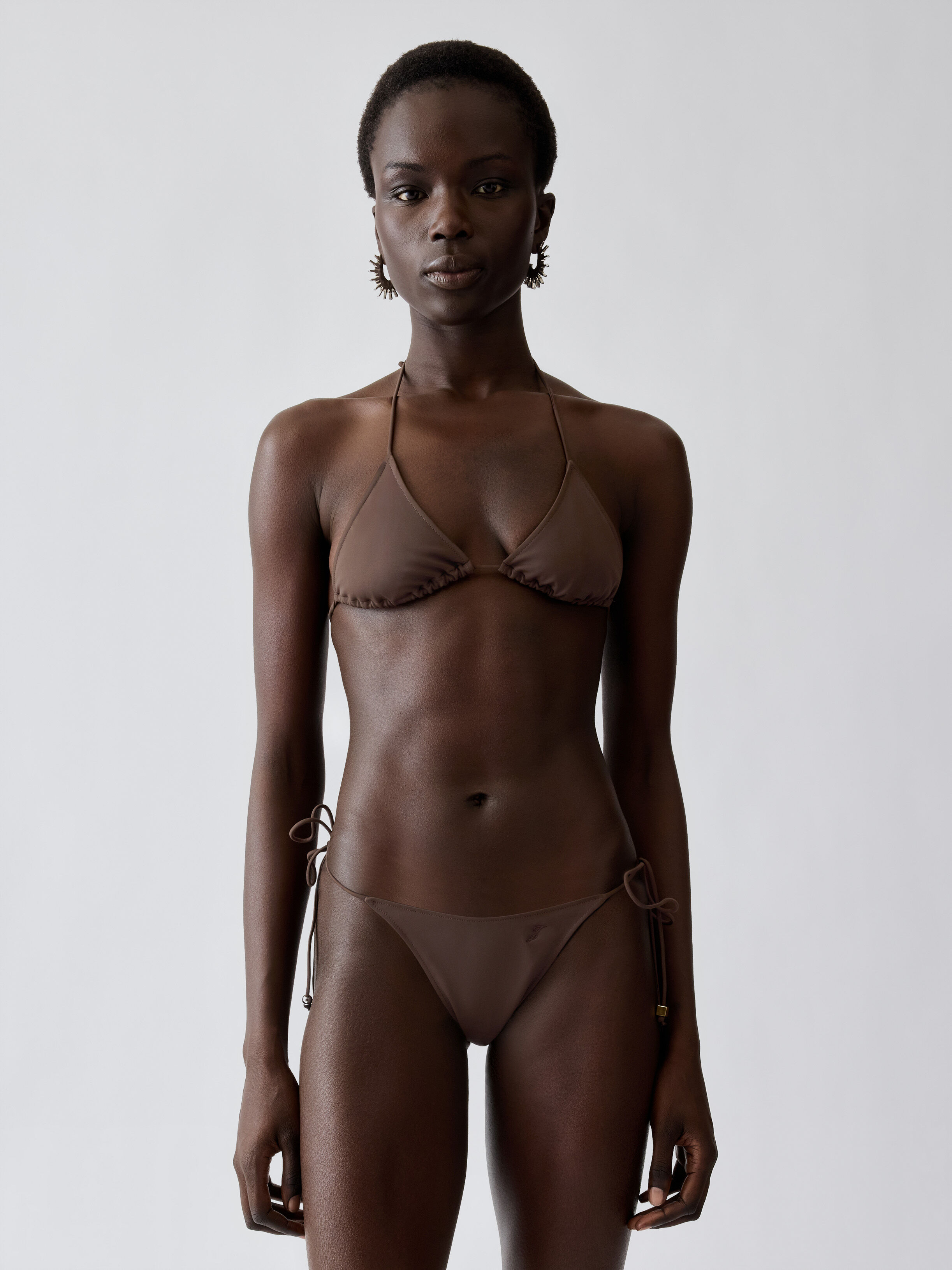 jacquemus ジャックムス La Mailleビキニトップ　半袖ニット スイムウェア - ウイメンズ - ジャックムス | 公式サイト