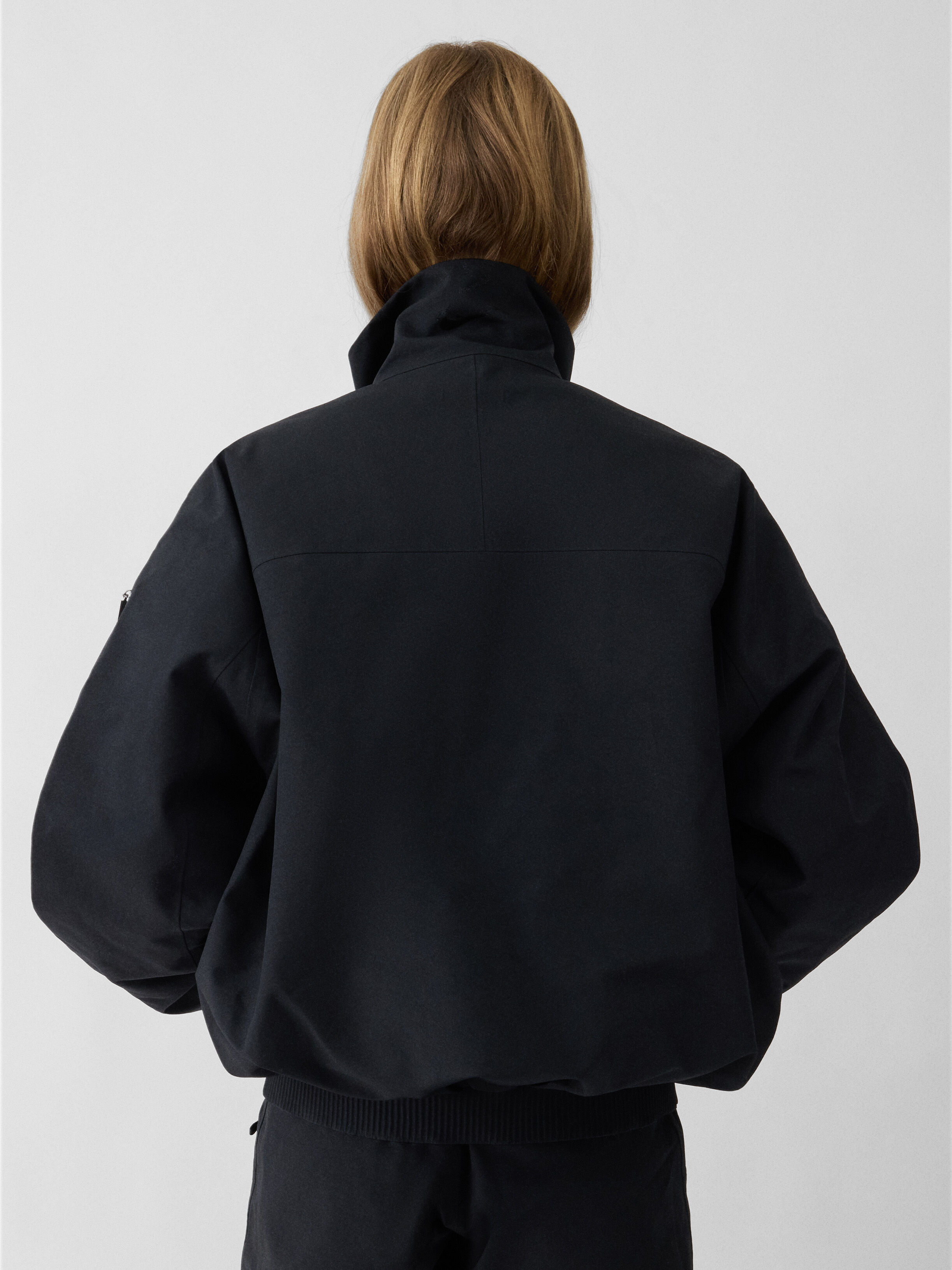 Jacquemus + Nikeのゴアテックスジャケット by JACQUEMUS | Official