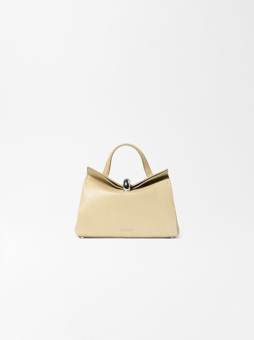 The small Val&eacute;rie