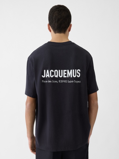 Das Saint Tropez Place des Lices T-Shirt mit Adresse