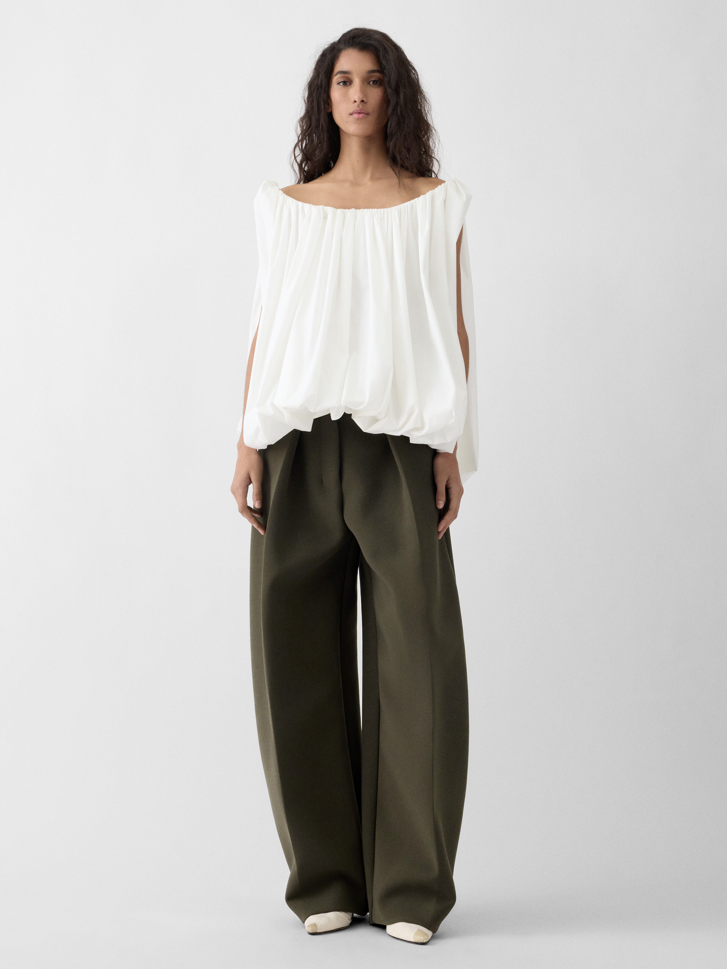 The Ovalo pants by JACQUEMUS | Official website
