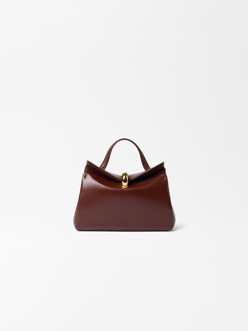 The small Val&eacute;rie