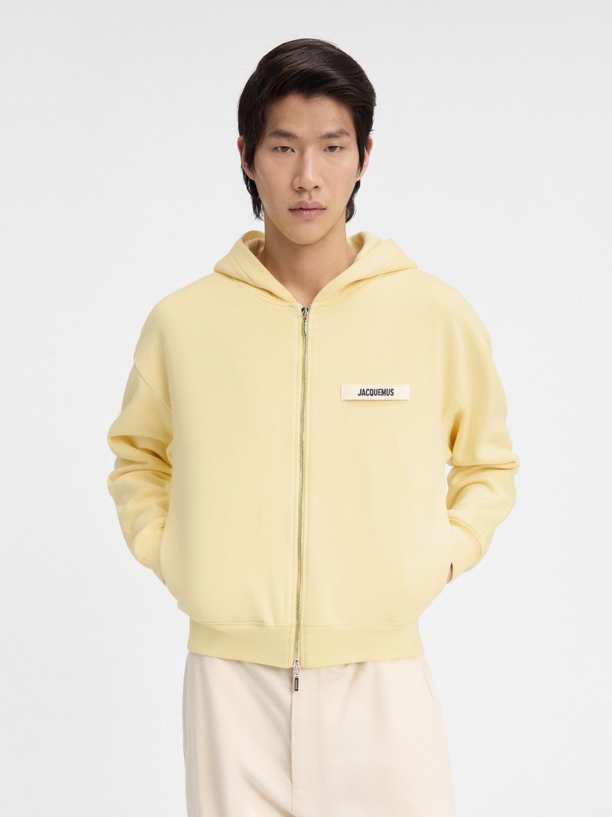 Jacquemus Le Hoodie Zip In Yellow