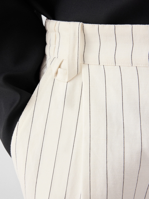 El pantal&oacute;n Croisi&egrave;re