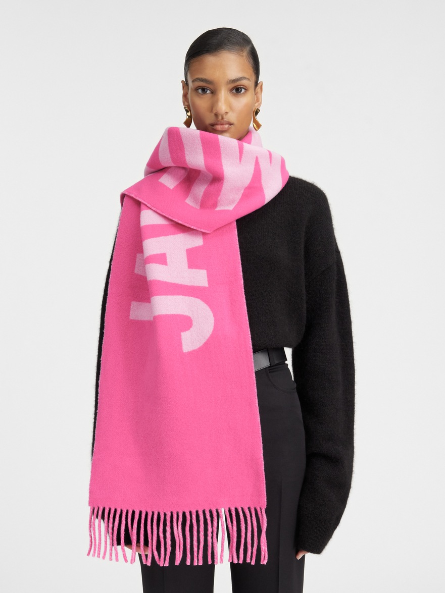 The Jacquemus scarf - | JACQUEMUS Official Website 