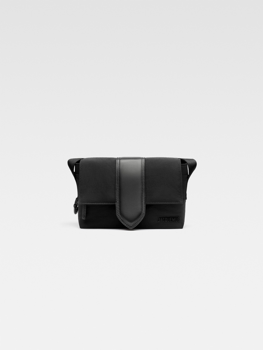 The small Bambino messenger bag by JACQUEMUS | Official website
