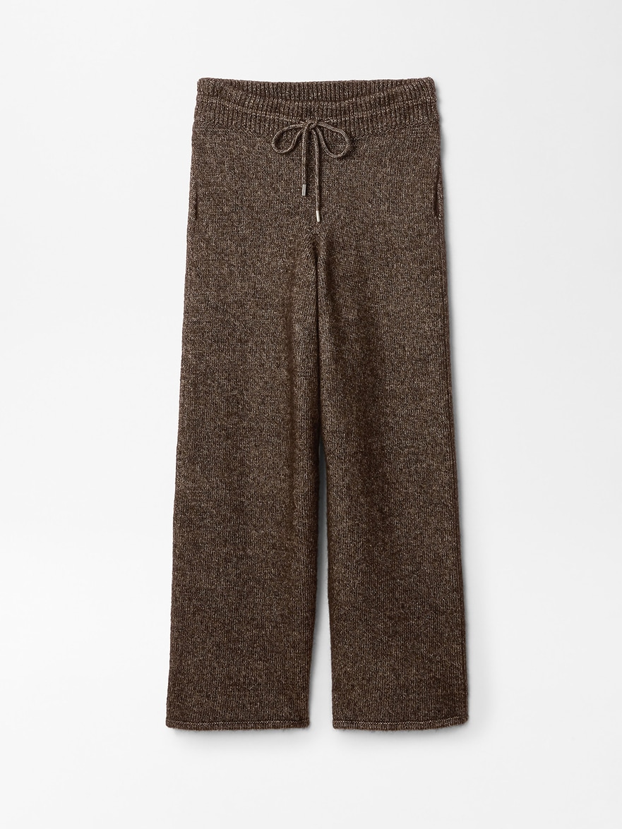 The Pilu sweatpants by Jacquemus