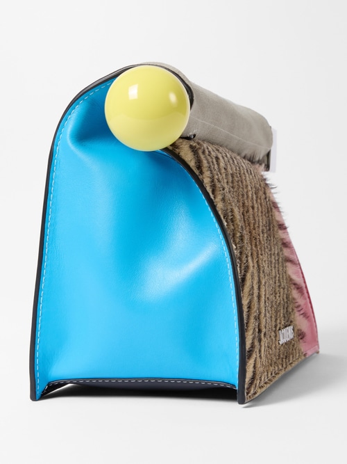 The Rond Carr&eacute; clutch