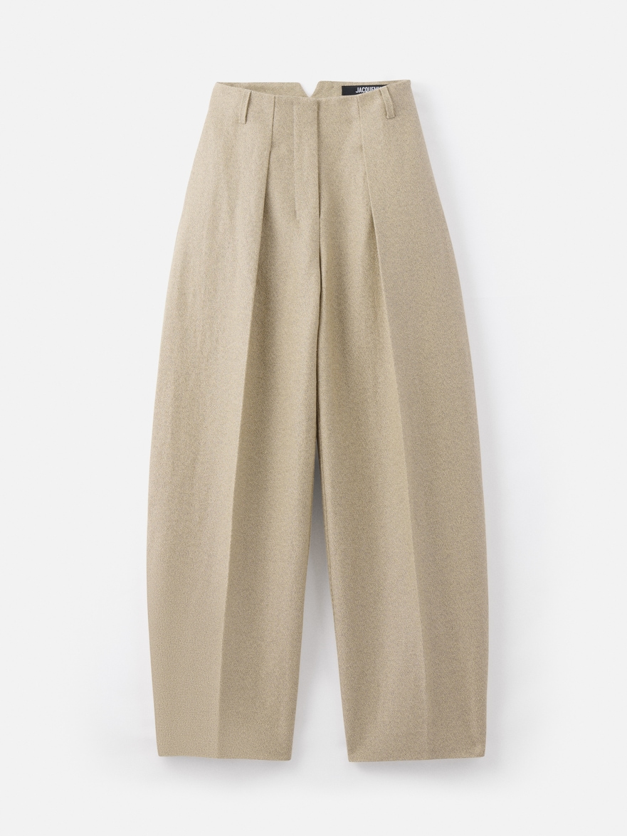 The Ovalo pants by Jacquemus