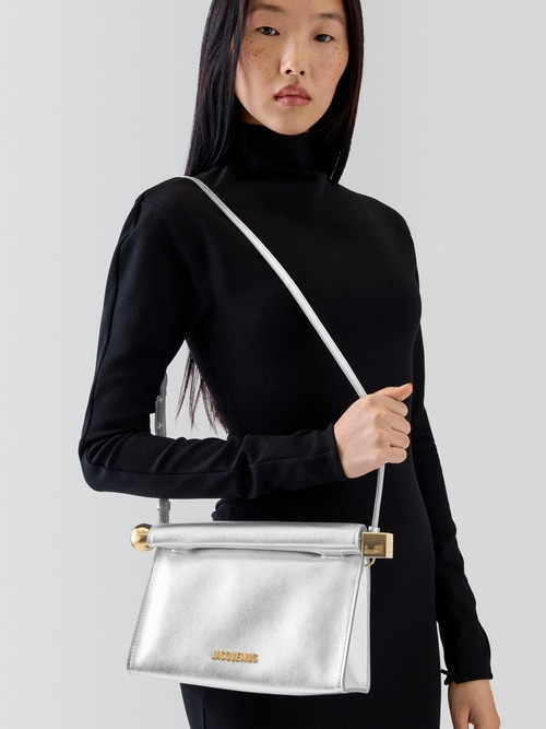 The Rond Carr&eacute; bag