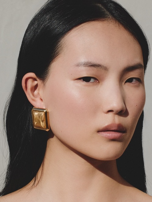 The Carré drop earrings