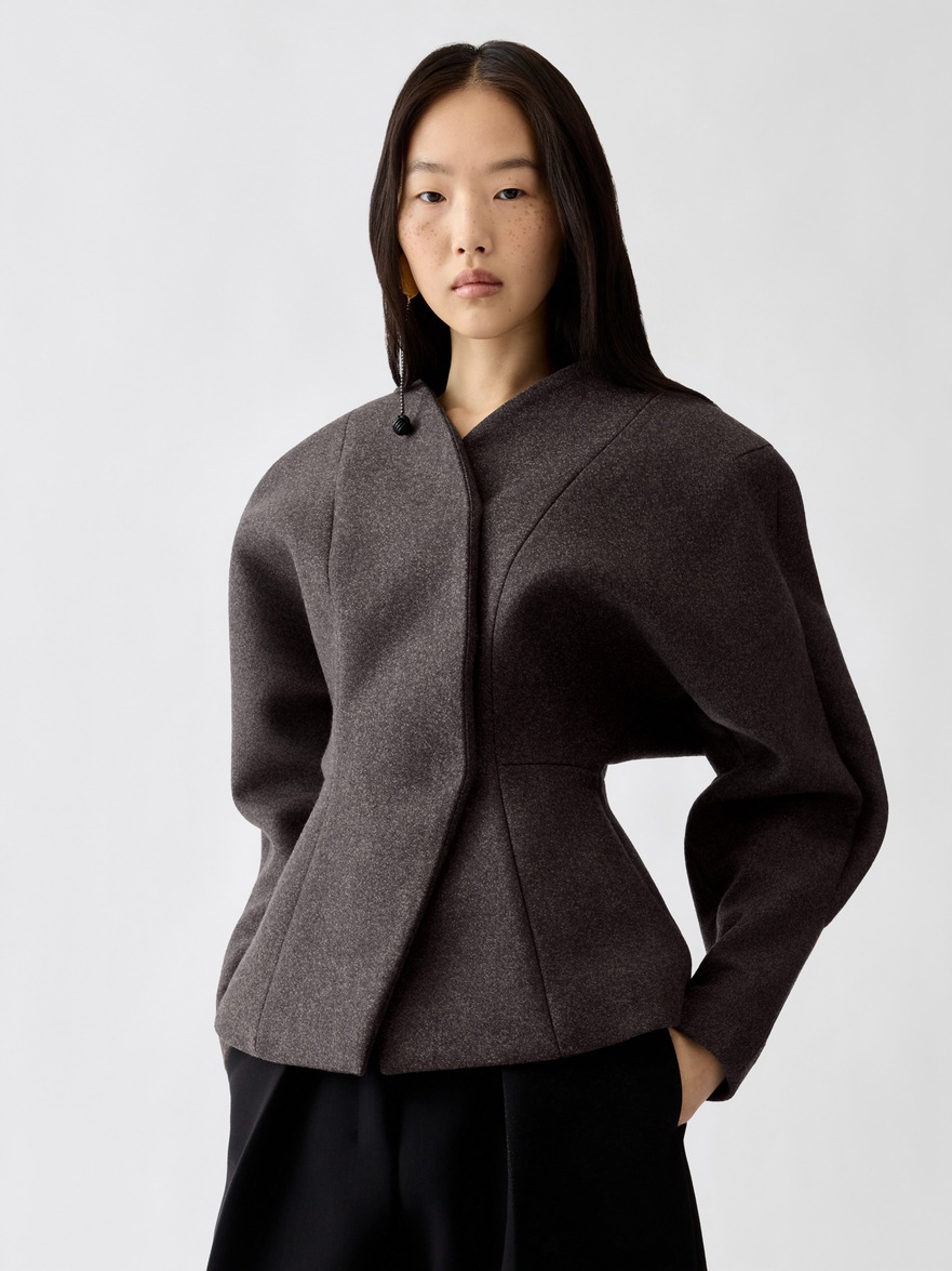 The Paloma jacket by Jacquemus