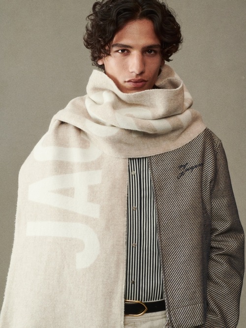 The Jacquemus scarf