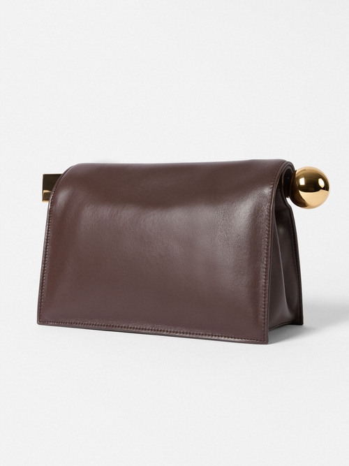 The Rond Carr&eacute; clutch
