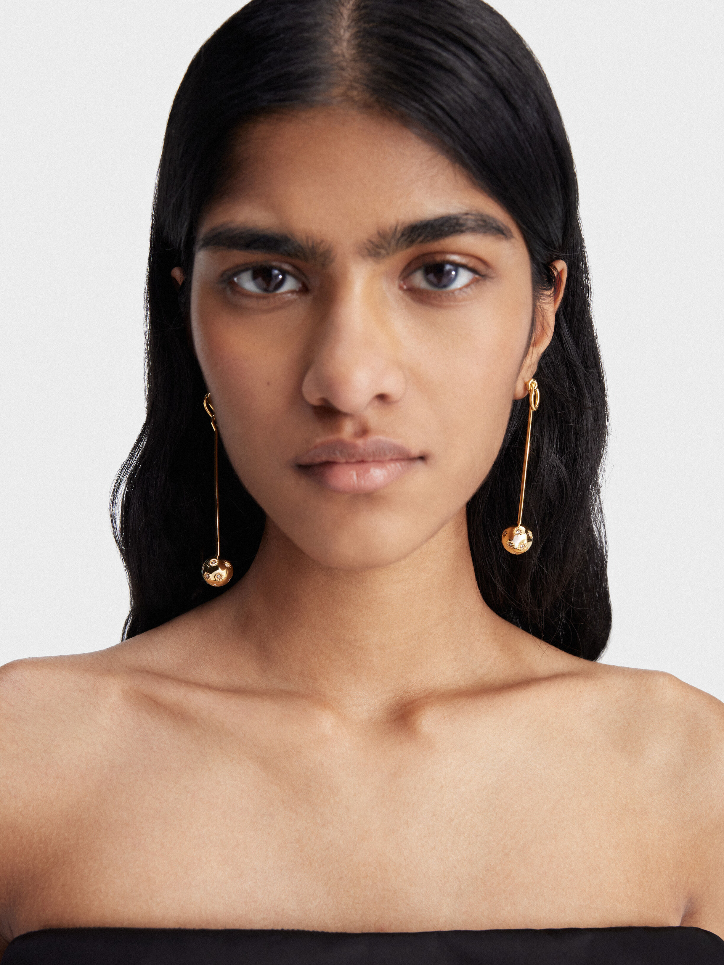 The Nodo earrings by JACQUEMUS | Official website