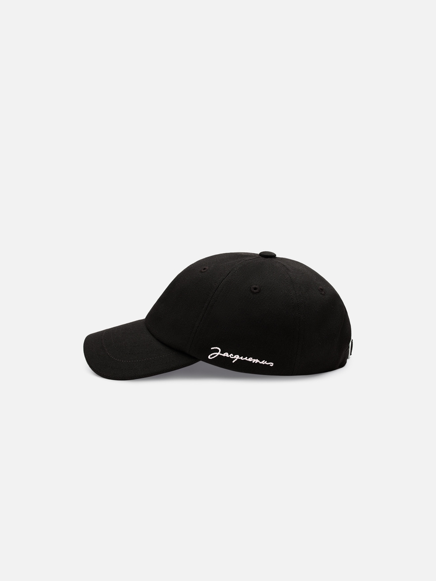 LA CASQUETTE JACQUEMUS