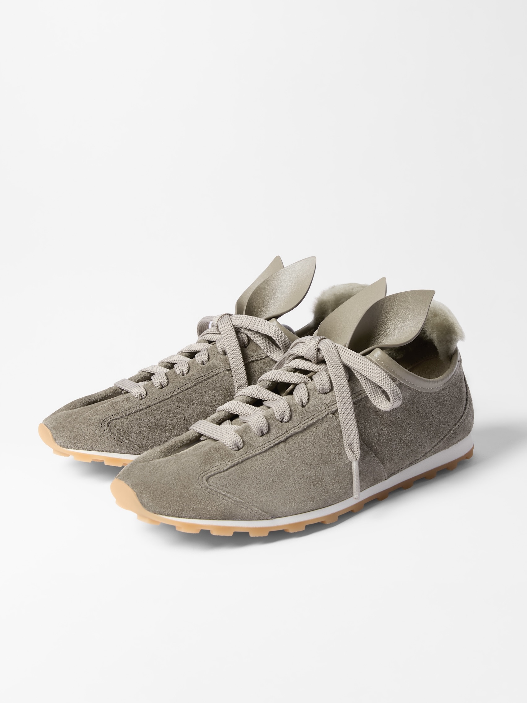 LES TENNIS
